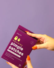 Load image into Gallery viewer, Glow in the Dark Ghosts Halloween Pimple Patches