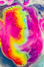 Load image into Gallery viewer, UNICORN HORN bath bomb
