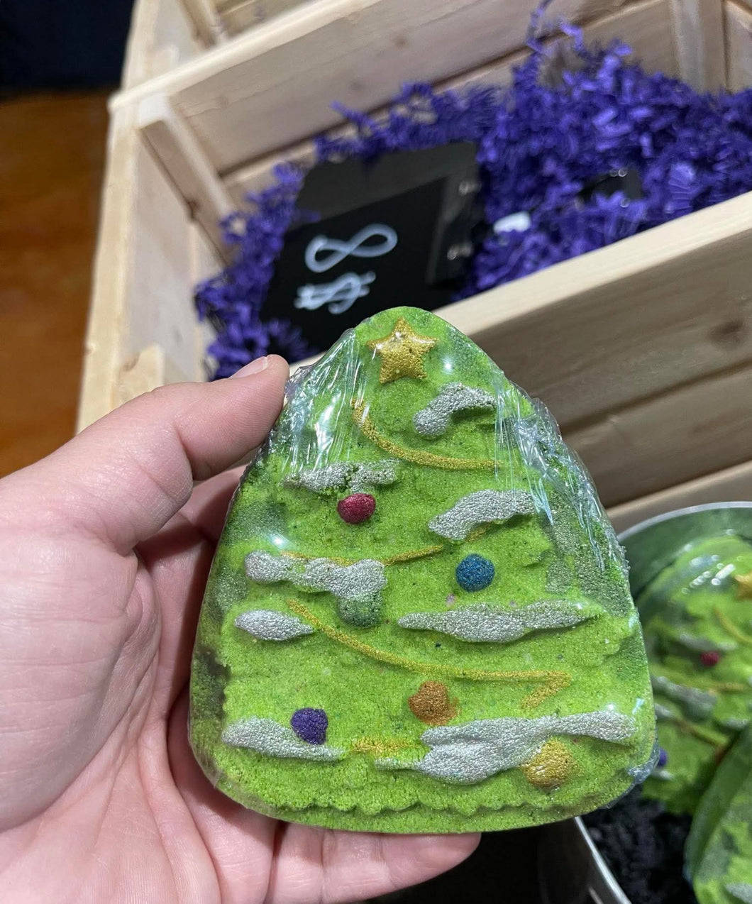 CHRISTMAS TREE BATH BOMB